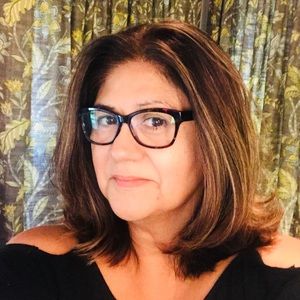 Meet your Posher, Desiree